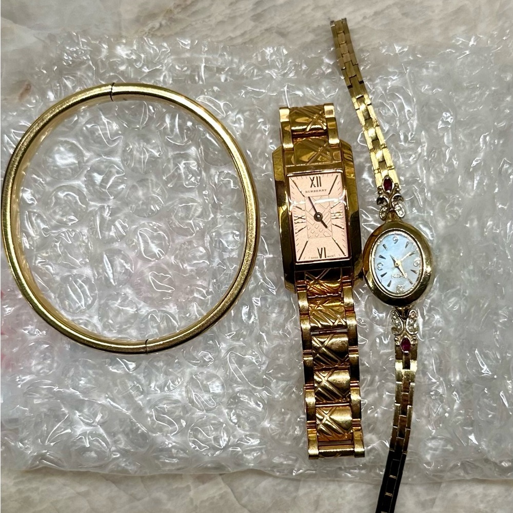 Burberry Women's Watch - Picture 2 of 10